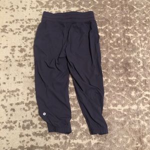 Lulu cropped pants
